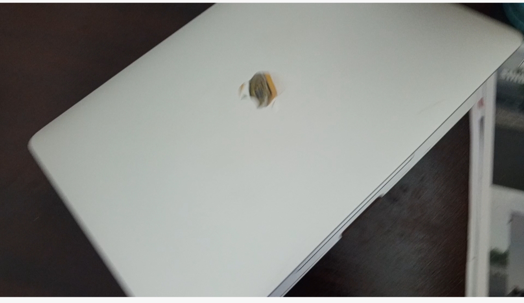 ORDINATEUR MAC BOOK PRO